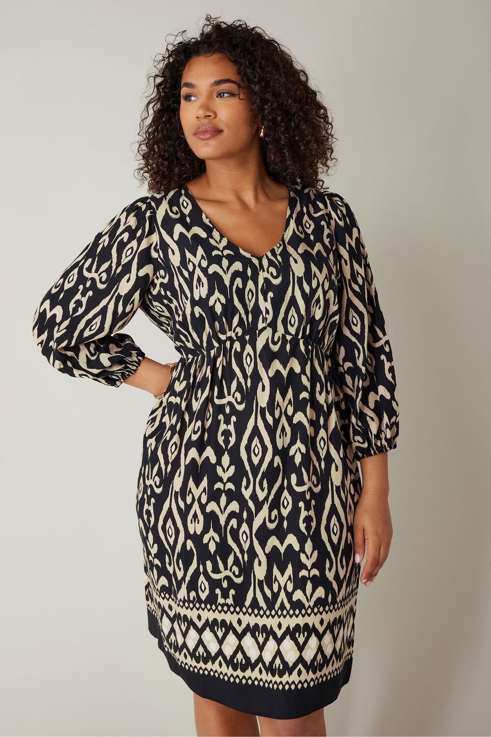 И цветочное платье миди Evans, черный
И цветочное платье миди Evans, черный