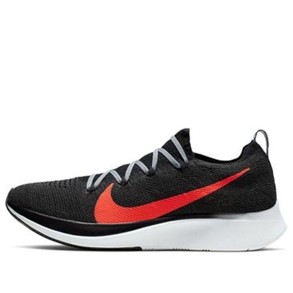 Кроссовки zoom fly flyknit Nike, черный 
Кроссовки zoom fly flyknit Nike, черный