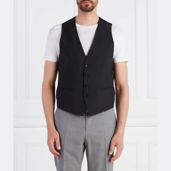 Облегающий шерстяной жилет Boss, черный
Облегающий шерстяной жилет Boss, черный