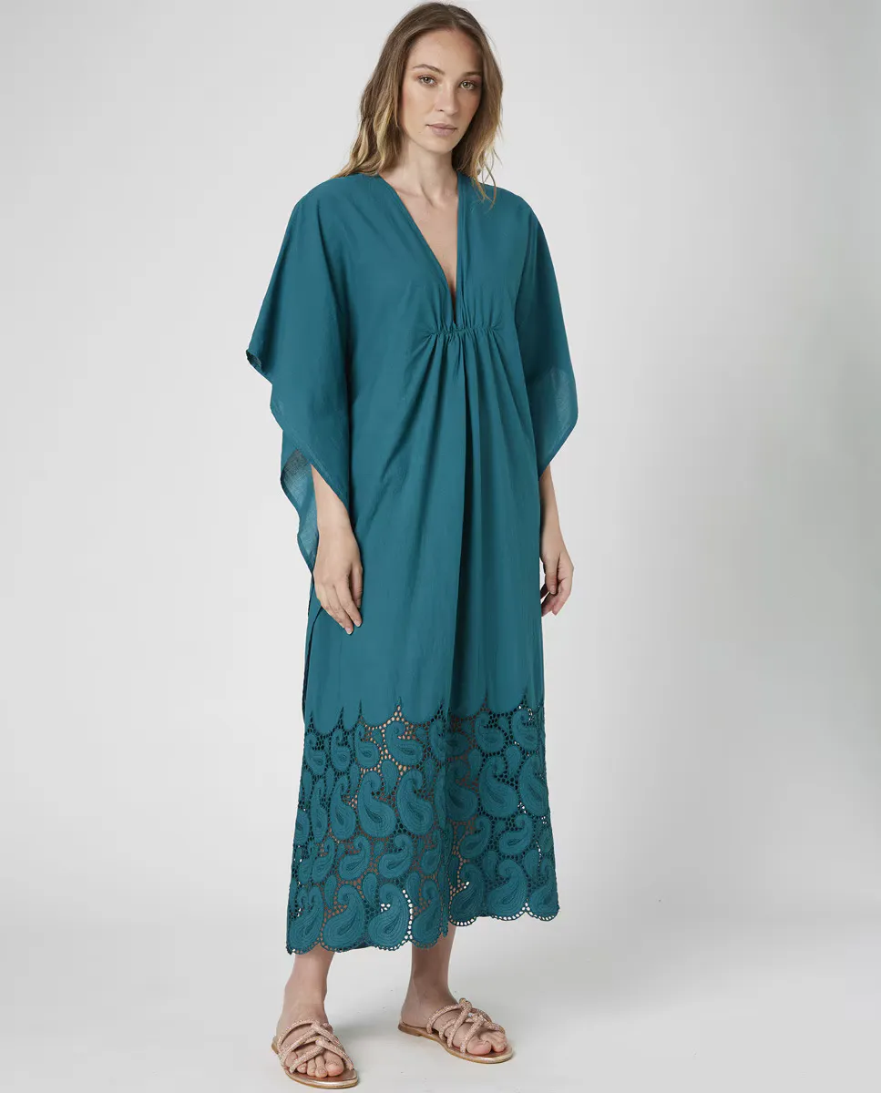 Длинный кафтан со швейцарской вышивкой La Fabrica de Lino, зеленый
Длинный кафтан со швейцарской вышивкой La Fabrica de Lino, зеленый