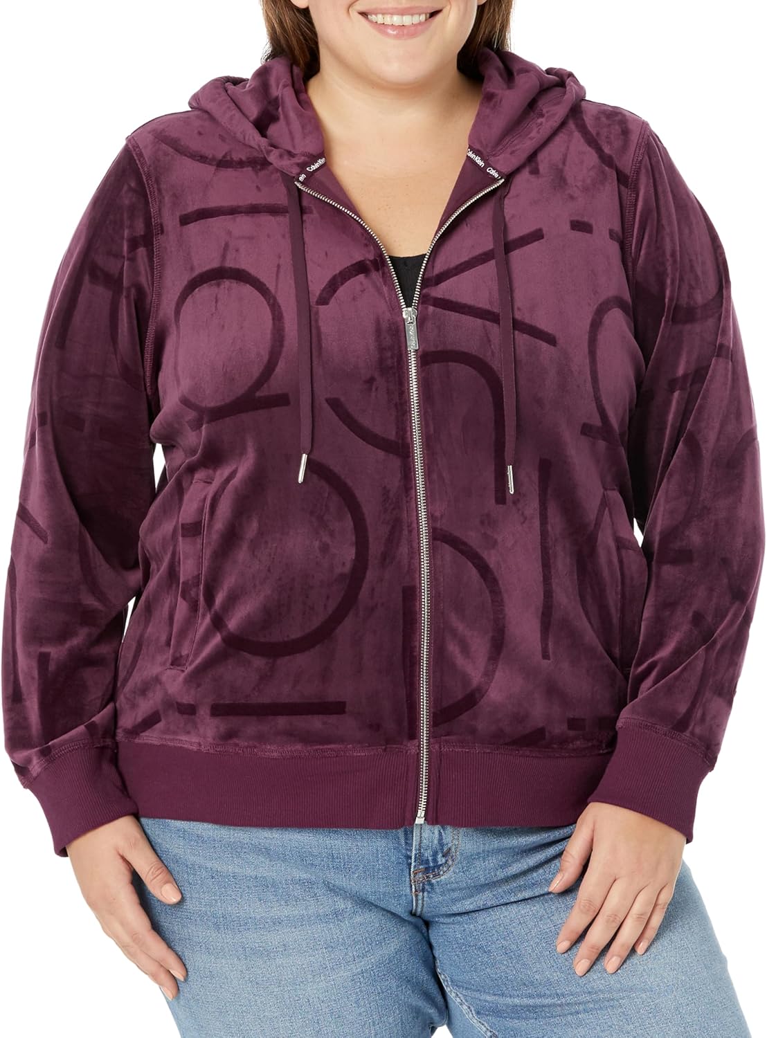 Женская трикотажная куртка Calvin Klein больших размеров с тисненым логотипом, Port
Женская трикотажная куртка Calvin Klein больших размеров с тисненым логотипом, Port