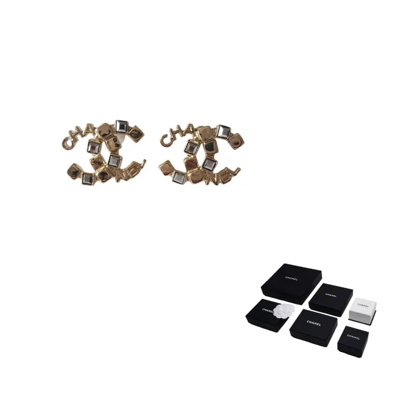 Серьги женские CHANEL
Серьги женские CHANEL