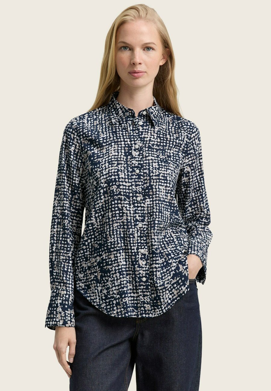 Блуза TOM TAILOR MIT MUSTER, Navy Abstract Dot Design/Dark Blue
Блуза TOM TAILOR MIT MUSTER, Navy Abstract Dot Design/Dark Blue
