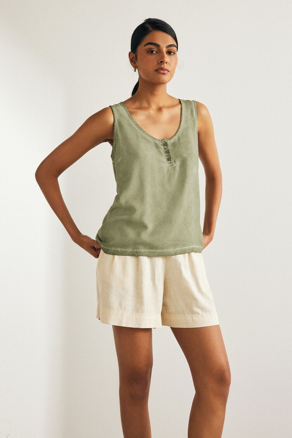 Жилет из льняной смеси с ткаными пуговицами спереди Next, зеленый
Жилет из льняной смеси с ткаными пуговицами спереди Next, зеленый