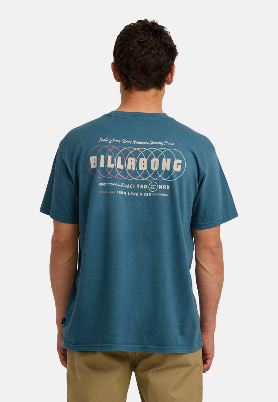 Футболка Billabong Print T-shirt, Rtl/Teal
Футболка Billabong Print T-shirt, Rtl/Teal