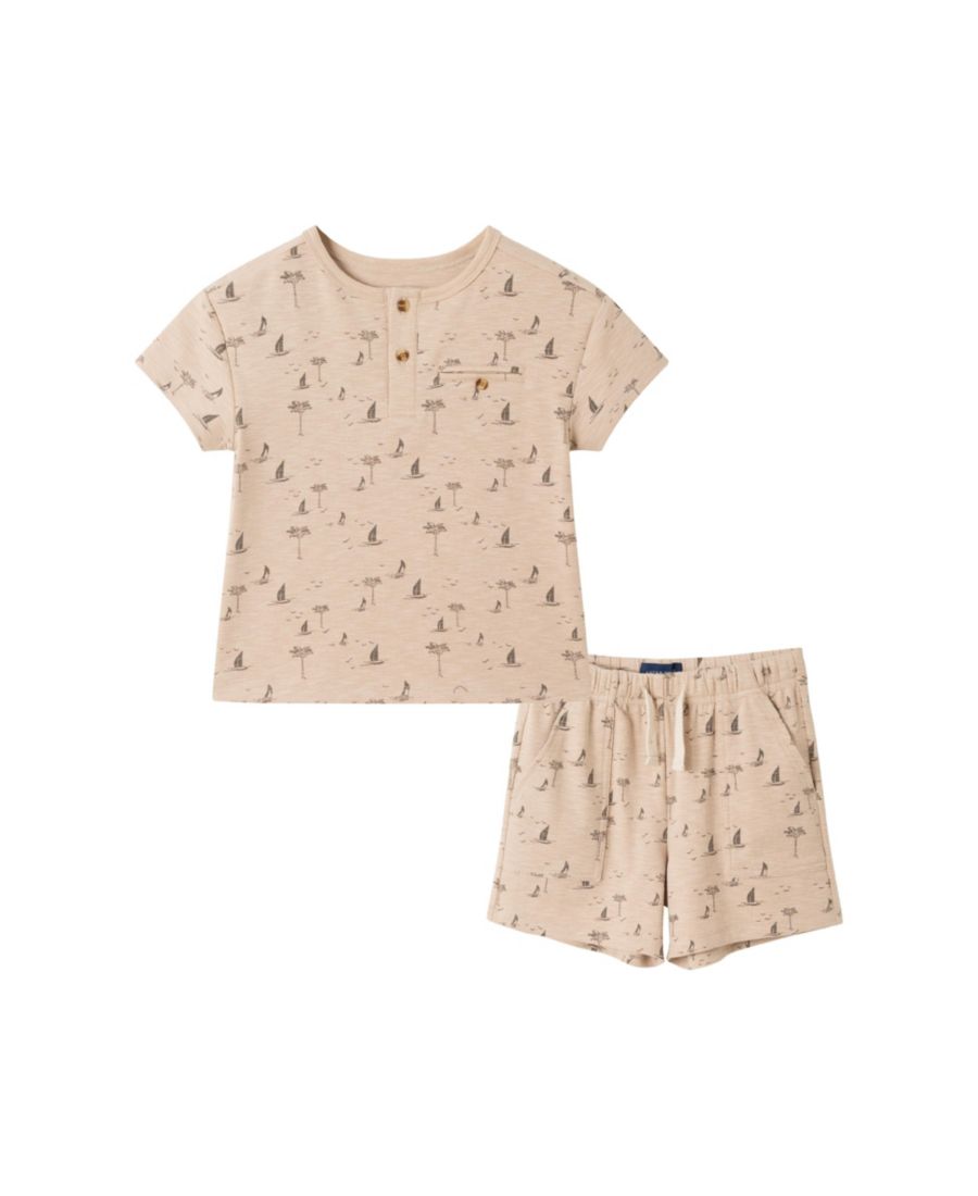 Детский комплект для мальчиков: футболка-поло и шорты с рисунком парусника Andy & Evan, Beige
Детский комплект для мальчиков: футболка-поло и шорты с рисунком парусника Andy & Evan, Beige