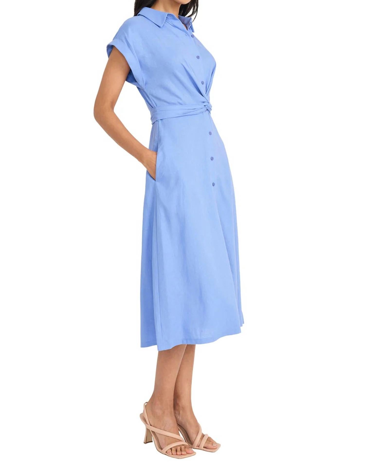 Льняное миди-платье с запахом в голубом цвете Bonnet Maggy London
Льняное миди-платье с запахом в голубом цвете Bonnet Maggy London