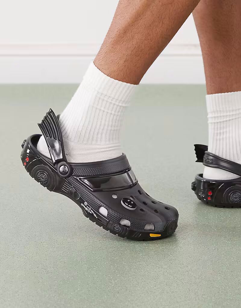 Сабо Batman Classic черного цвета Crocs
Сабо Batman Classic черного цвета Crocs