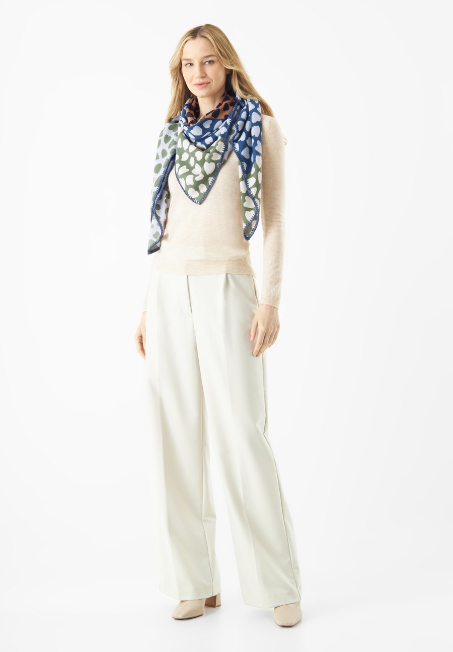 Шарф Codello CODELLO, Blk/Blue
Шарф Codello CODELLO, Blk/Blue