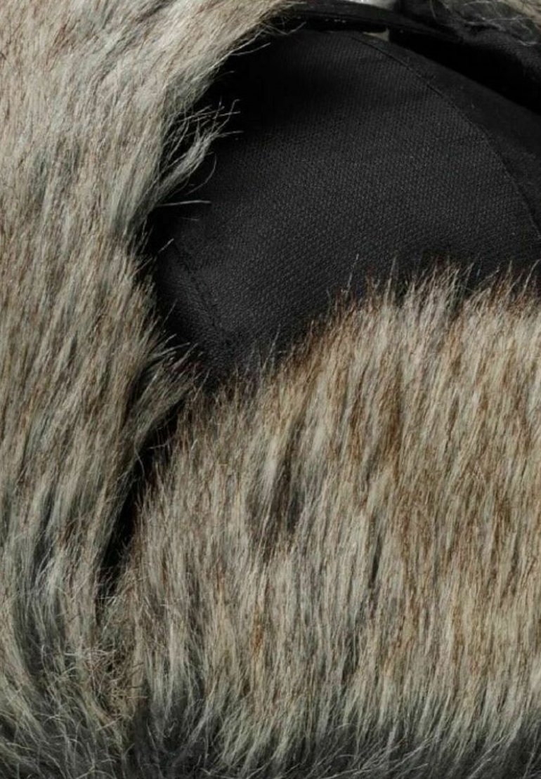 Шапка TRAPPER WITH LINING MINOTI, черный
Шапка TRAPPER WITH LINING MINOTI, черный