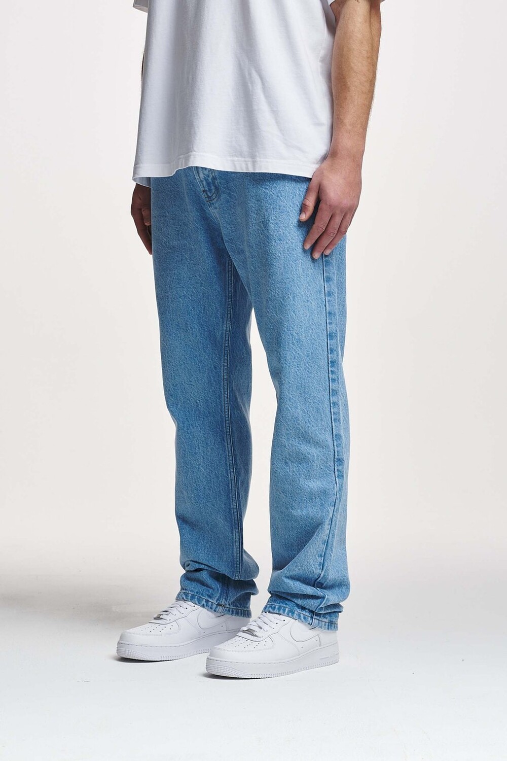 Джинсы Straight Leg GABRIE BASIC STRAIGHT 2Y Studios, цвет light blue
Джинсы Straight Leg GABRIE BASIC STRAIGHT 2Y Studios, цвет light blue