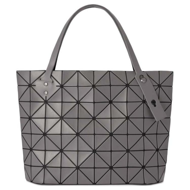 ISSEY MIYAKE ПВХ хозяйственная сумка унисекс антрацитового цвета
ISSEY MIYAKE ПВХ хозяйственная сумка унисекс антрацитового цвета