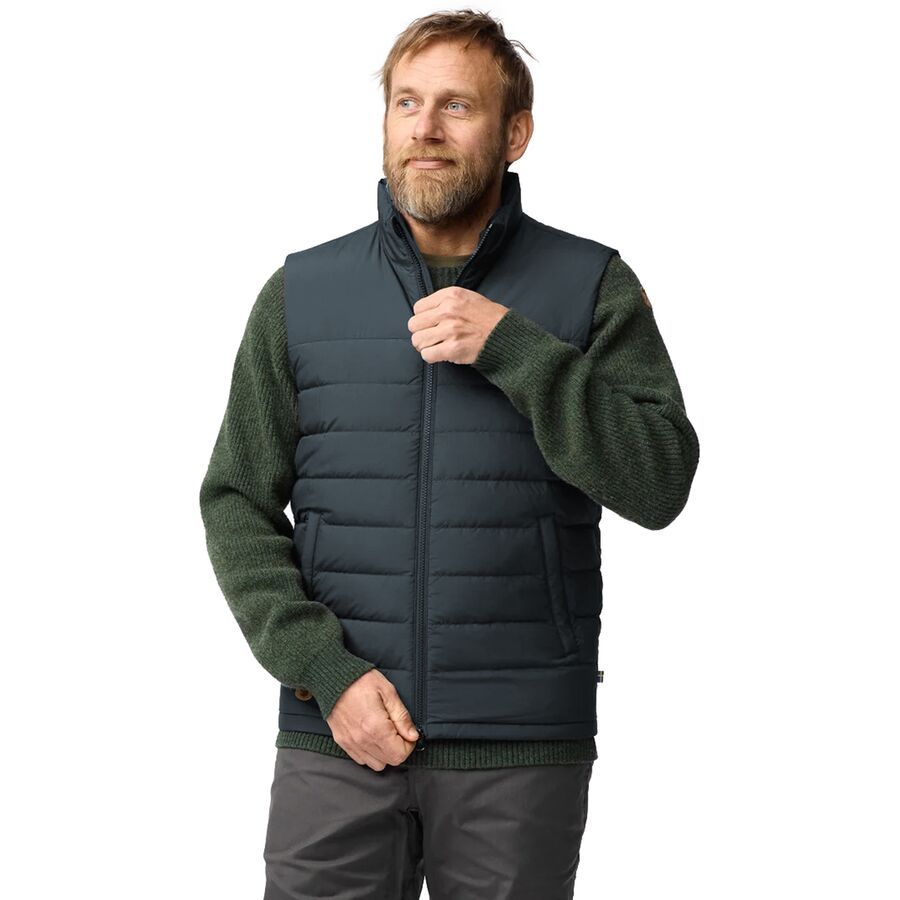 Жилет-подкладка из пуха Greenland Down Liner Vest - мужской Fjallraven Fjallraven, Dark Navy
Жилет-подкладка из пуха Greenland Down Liner Vest - мужской Fjallraven Fjallraven, Dark Navy