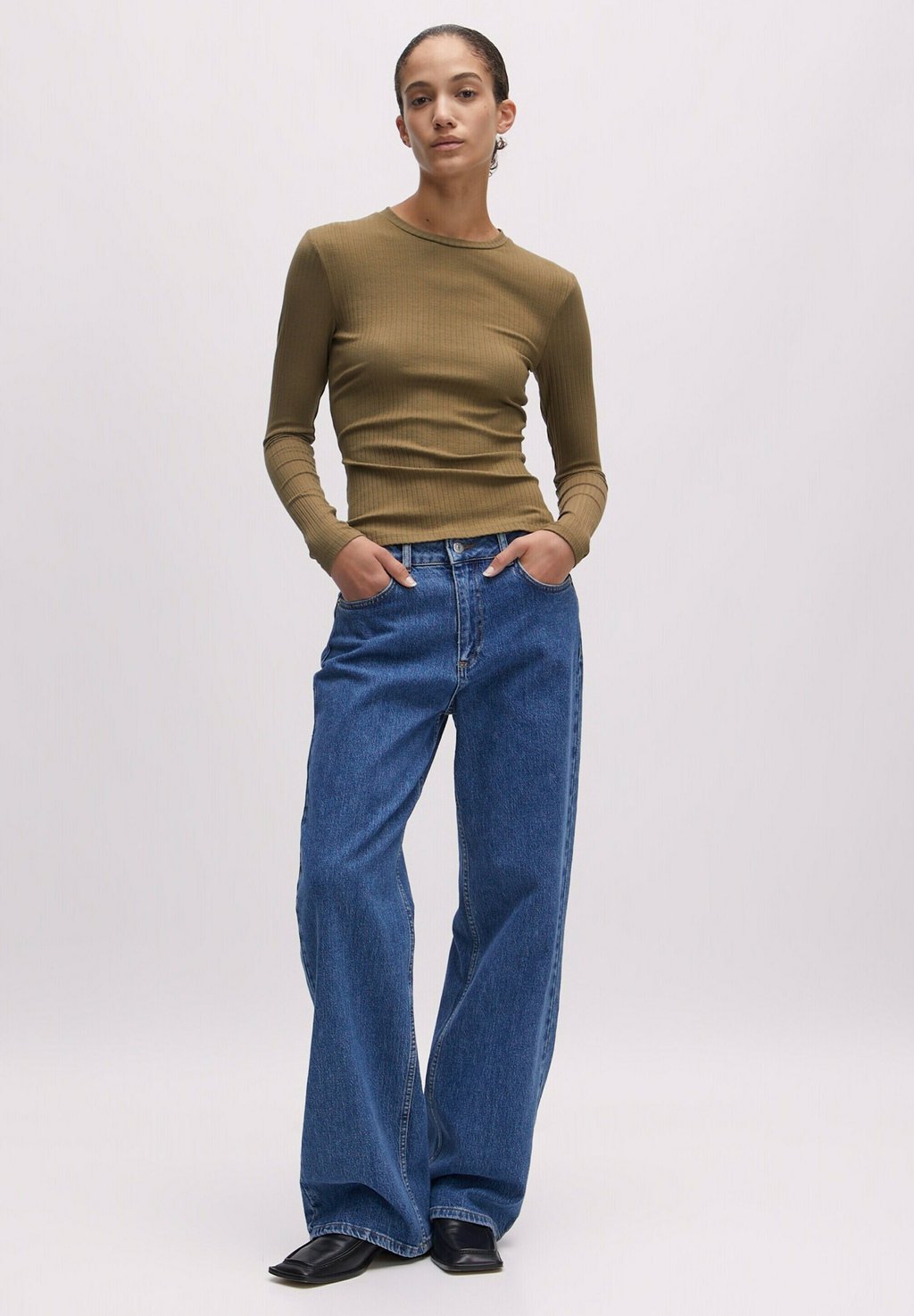 Топ с длинными рукавами GINGER EDITED, зеленый
Топ с длинными рукавами GINGER EDITED, зеленый