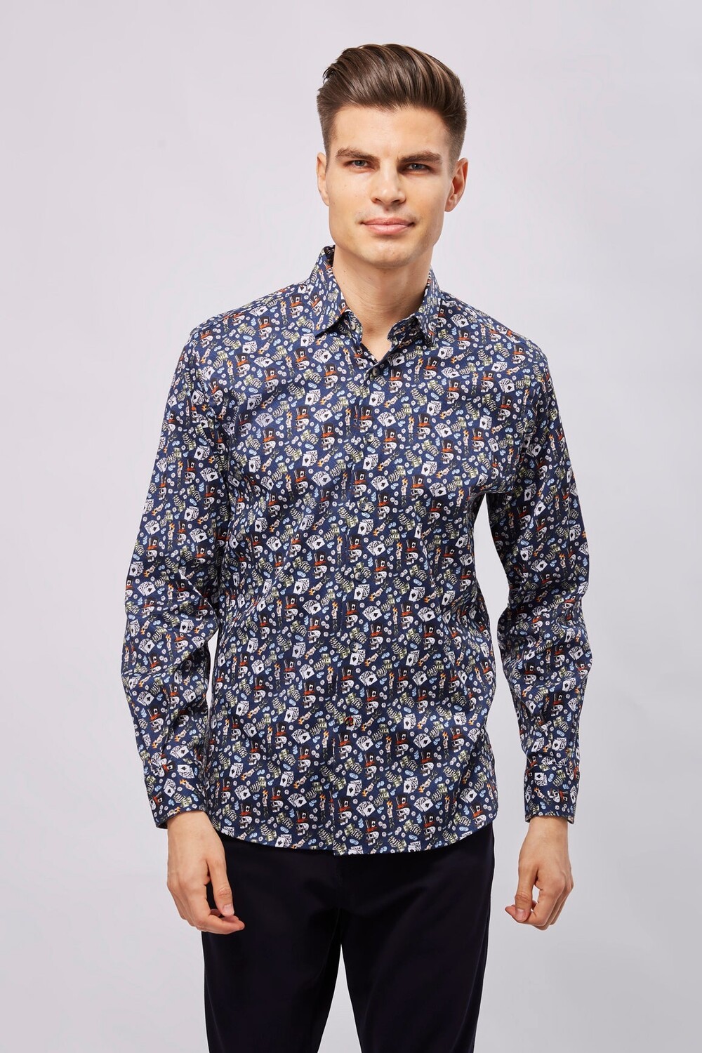 Темно-синяя рубашка с черепами Luchiano Visconti, мультиколор
Темно-синяя рубашка с черепами Luchiano Visconti, мультиколор