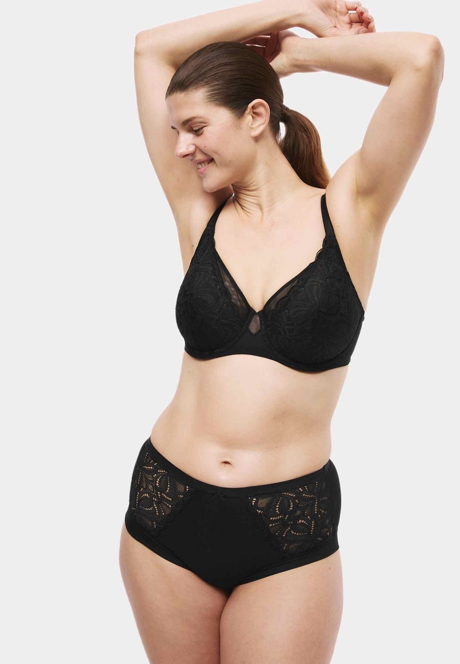 Брифы Marks & Spencer 3PK AMELIA HIGH RISE, Black
Брифы Marks & Spencer 3PK AMELIA HIGH RISE, Black