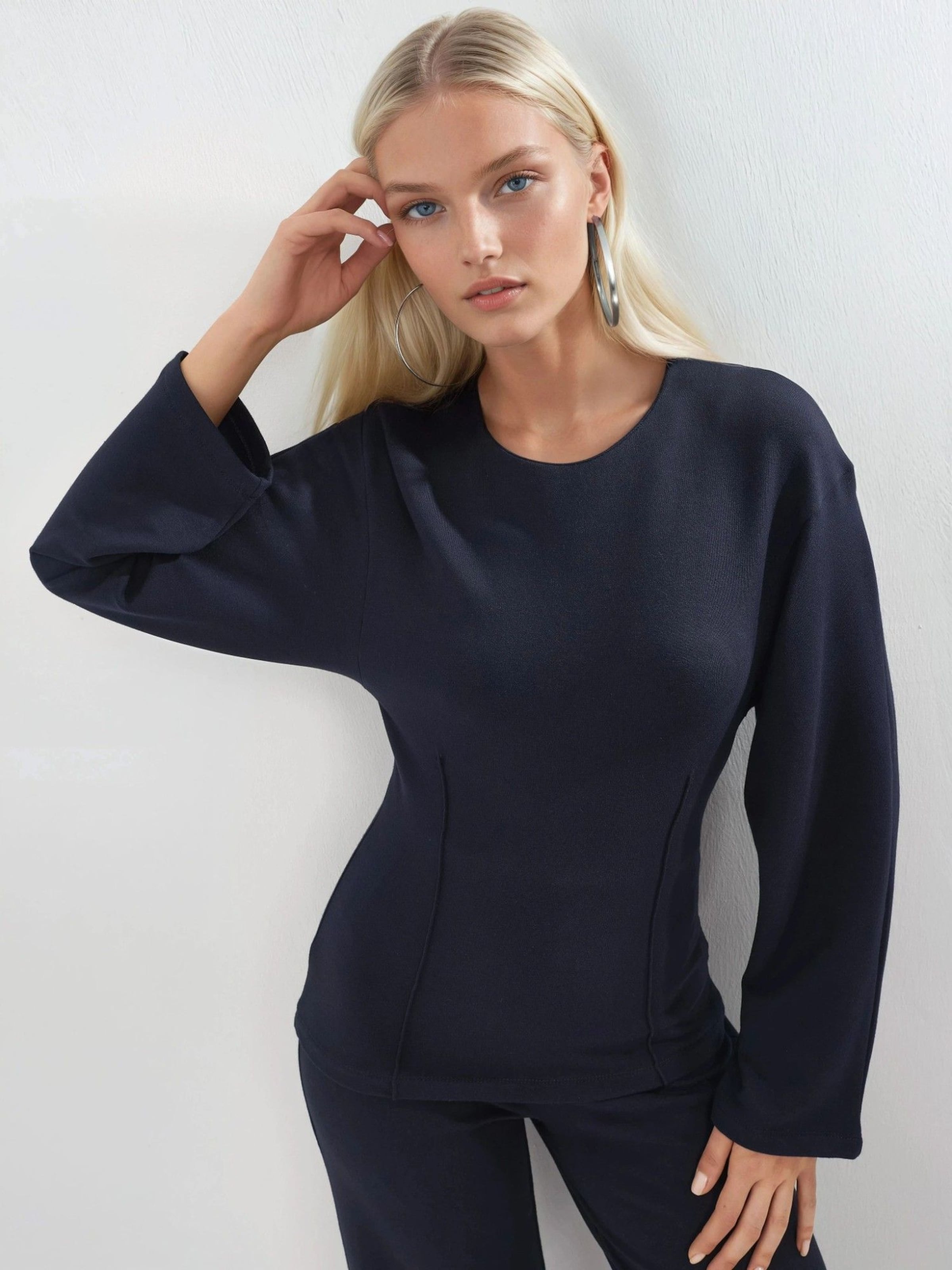 Busem Блузка в цвете Marine Blue
Busem Блузка в цвете Marine Blue