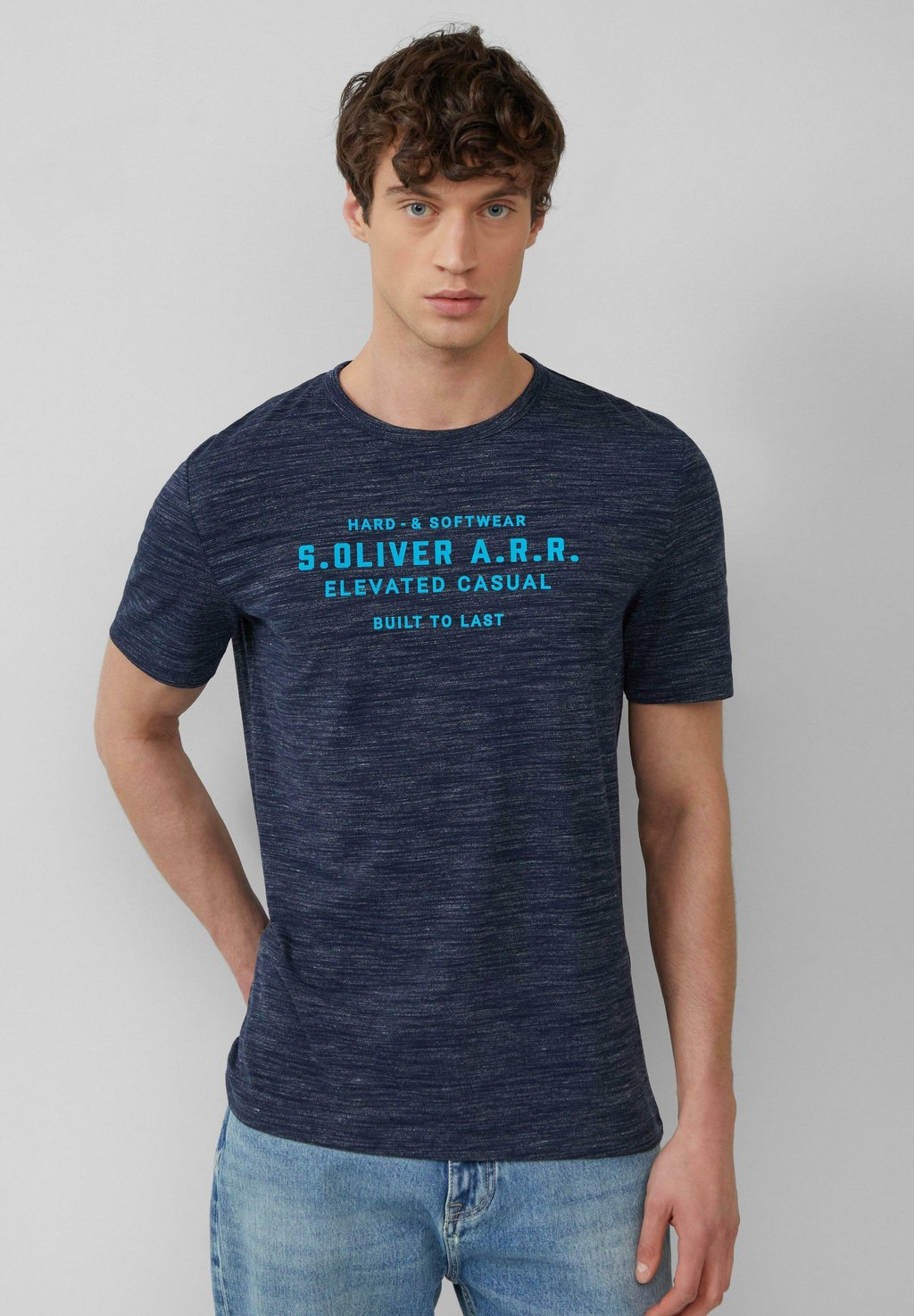 Футболка с принтом MELIERTES MIT LOGO-SCHRIFTZUG s.Oliver, темно-синий
Футболка с принтом MELIERTES MIT LOGO-SCHRIFTZUG s.Oliver, темно-синий