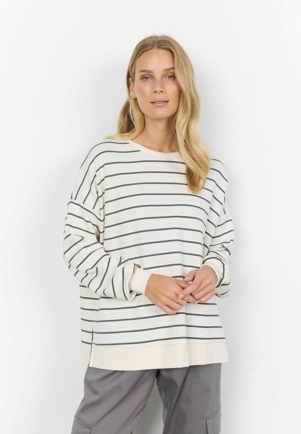 Свитшот Soyaconcept, цвет c cream combi 
Свитшот Soyaconcept, цвет c cream combi