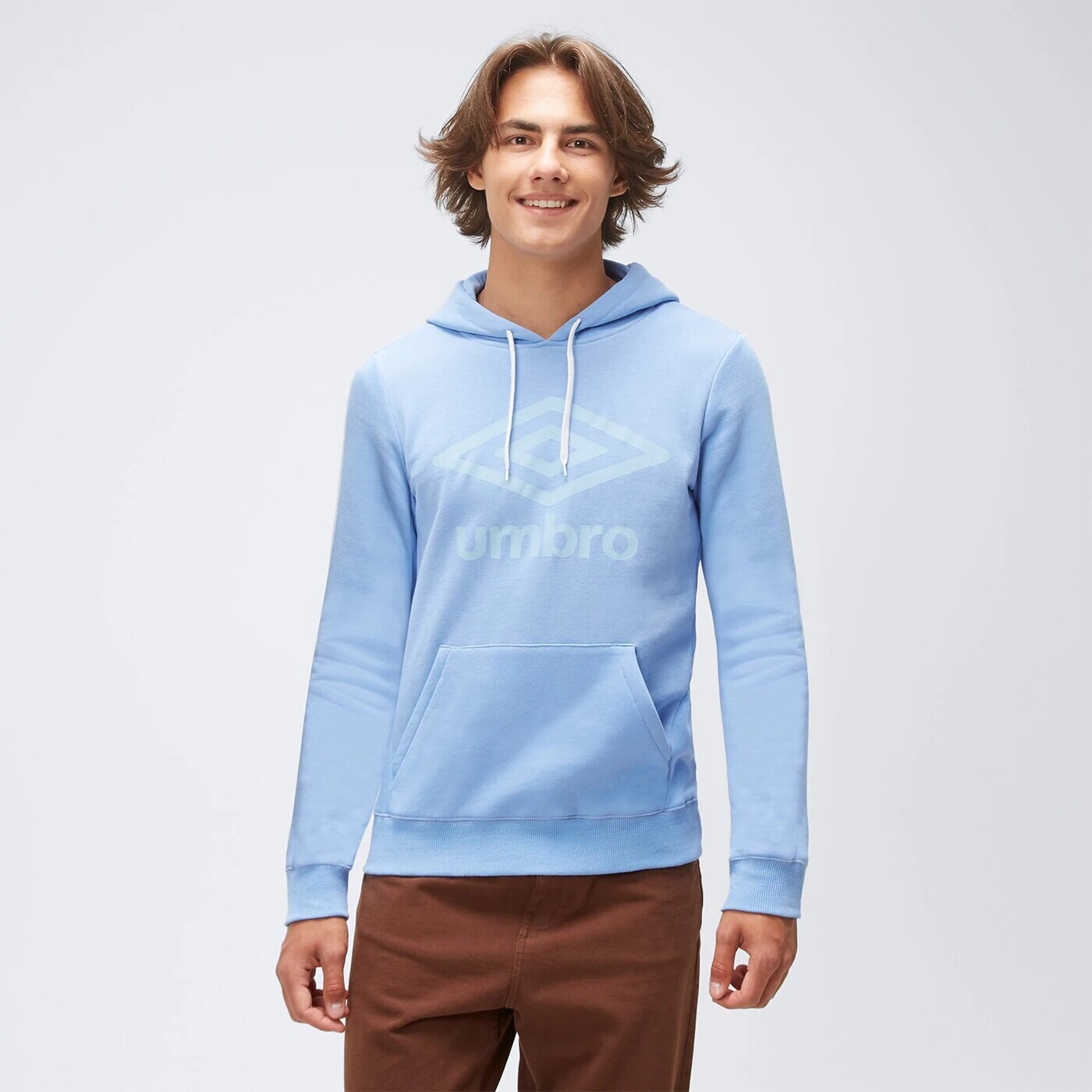 Толстовка Umbro с большим логотипом, синий
Толстовка Umbro с большим логотипом, синий
