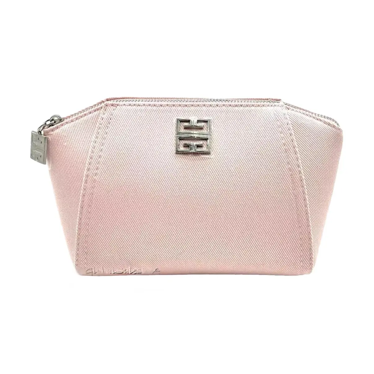 Givenchy Косметичка из полиэстера розовая женская
Givenchy Косметичка из полиэстера розовая женская