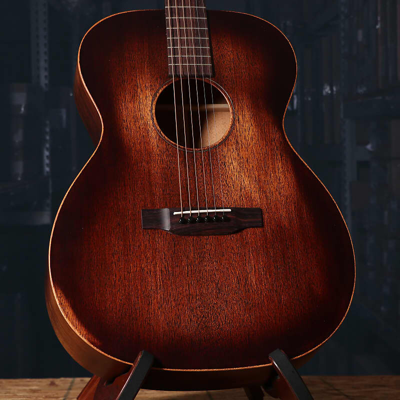 Акустическая гитара Martin 000-15M StreetMaster Acoustic Guitar Distressed Satin Finish
Акустическая гитара Martin 000-15M StreetMaster Acoustic Guitar Distressed Satin Finish