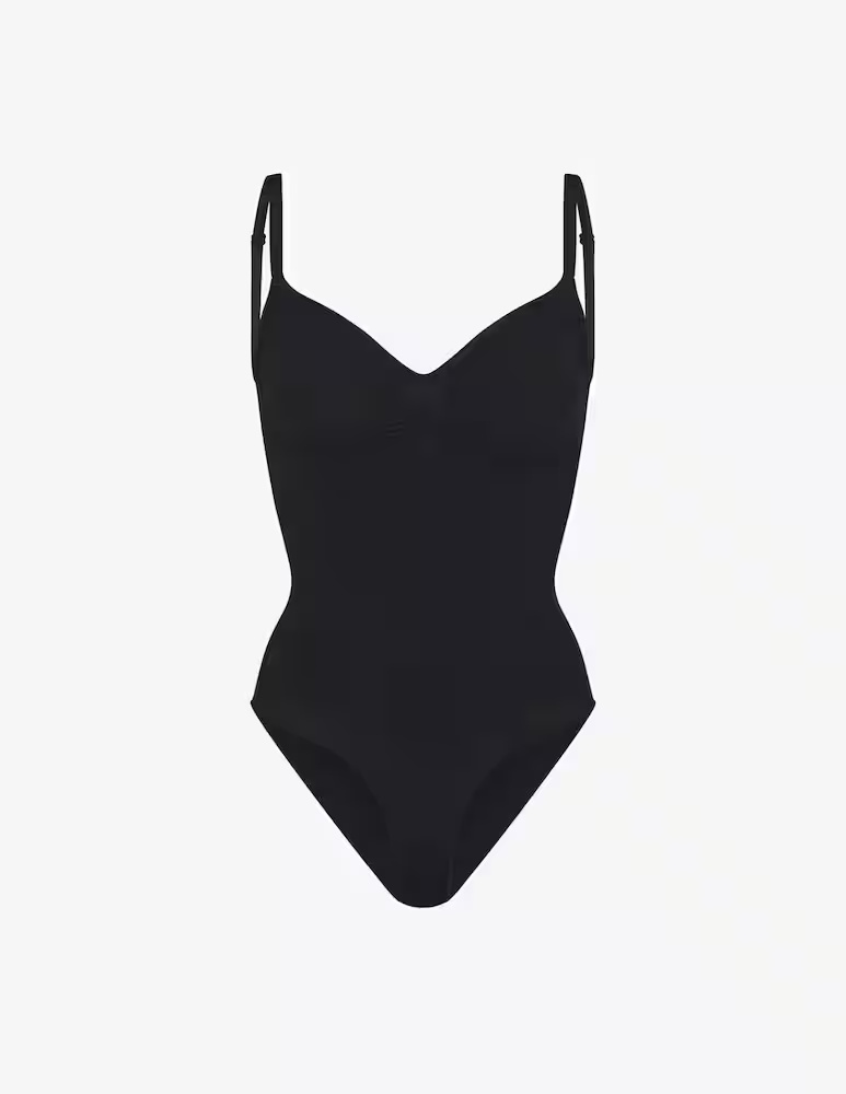 Бесшовное боди с рельефным узором SKIMS, цвет Onyx
Бесшовное боди с рельефным узором SKIMS, цвет Onyx