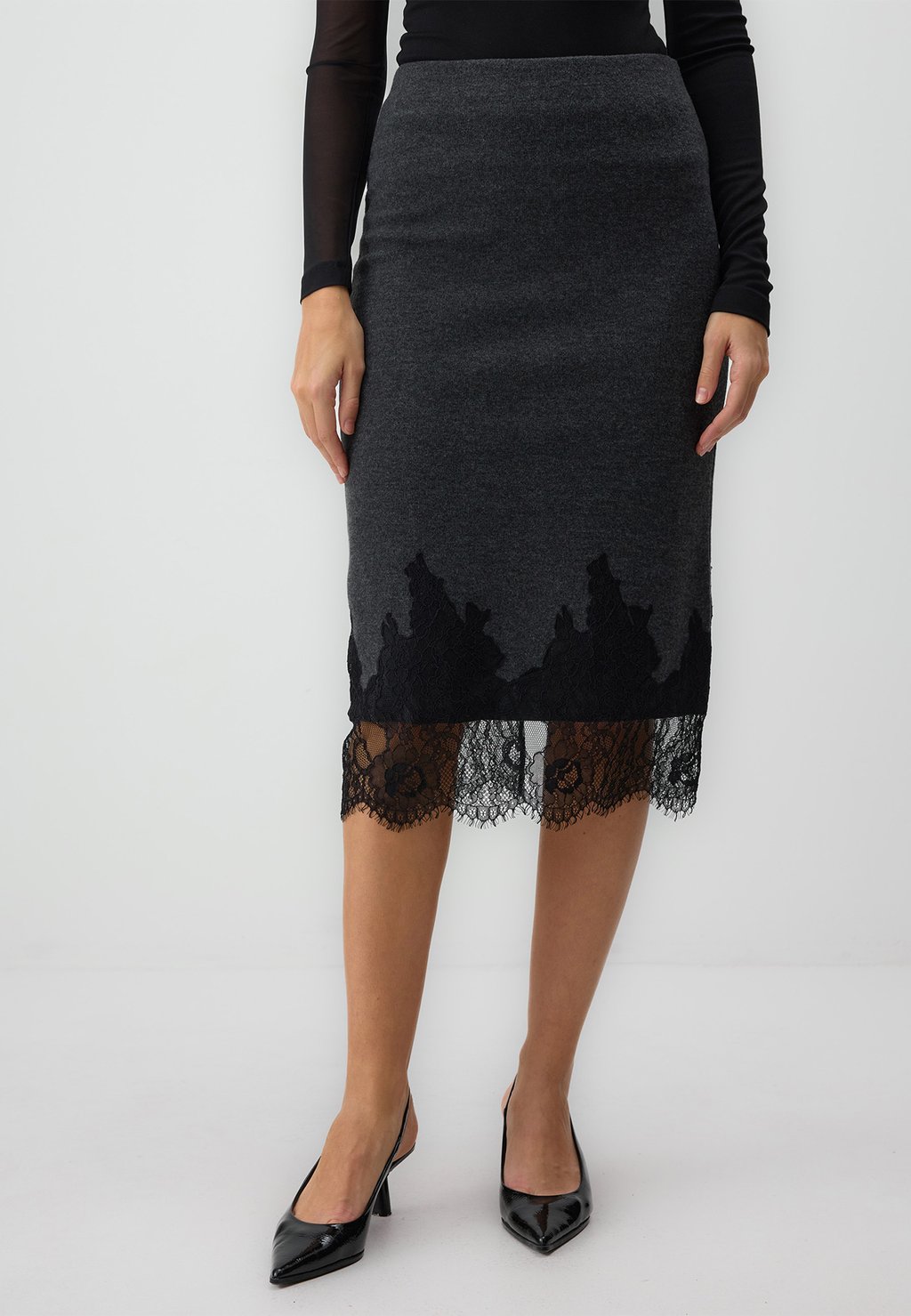 Юбка-карандаш HIGH WAIST SLIM FIT MIDI Jimmy Key, антрацит
Юбка-карандаш HIGH WAIST SLIM FIT MIDI Jimmy Key, антрацит