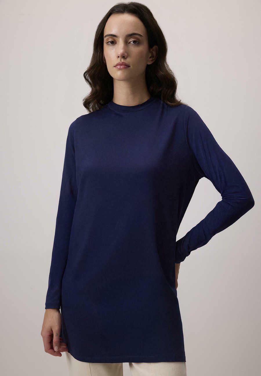 Топ Touché Privé FULL SHOULDER, Navy Blue/Dark Blue
Топ Touché Privé FULL SHOULDER, Navy Blue/Dark Blue