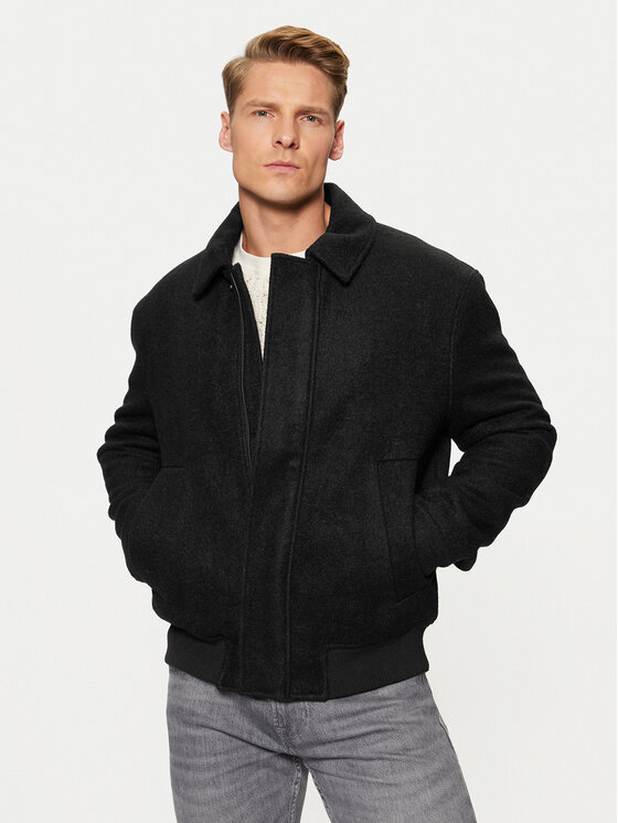 Бомбер стандартного кроя Only & Sons, черный
Бомбер стандартного кроя Only & Sons, черный