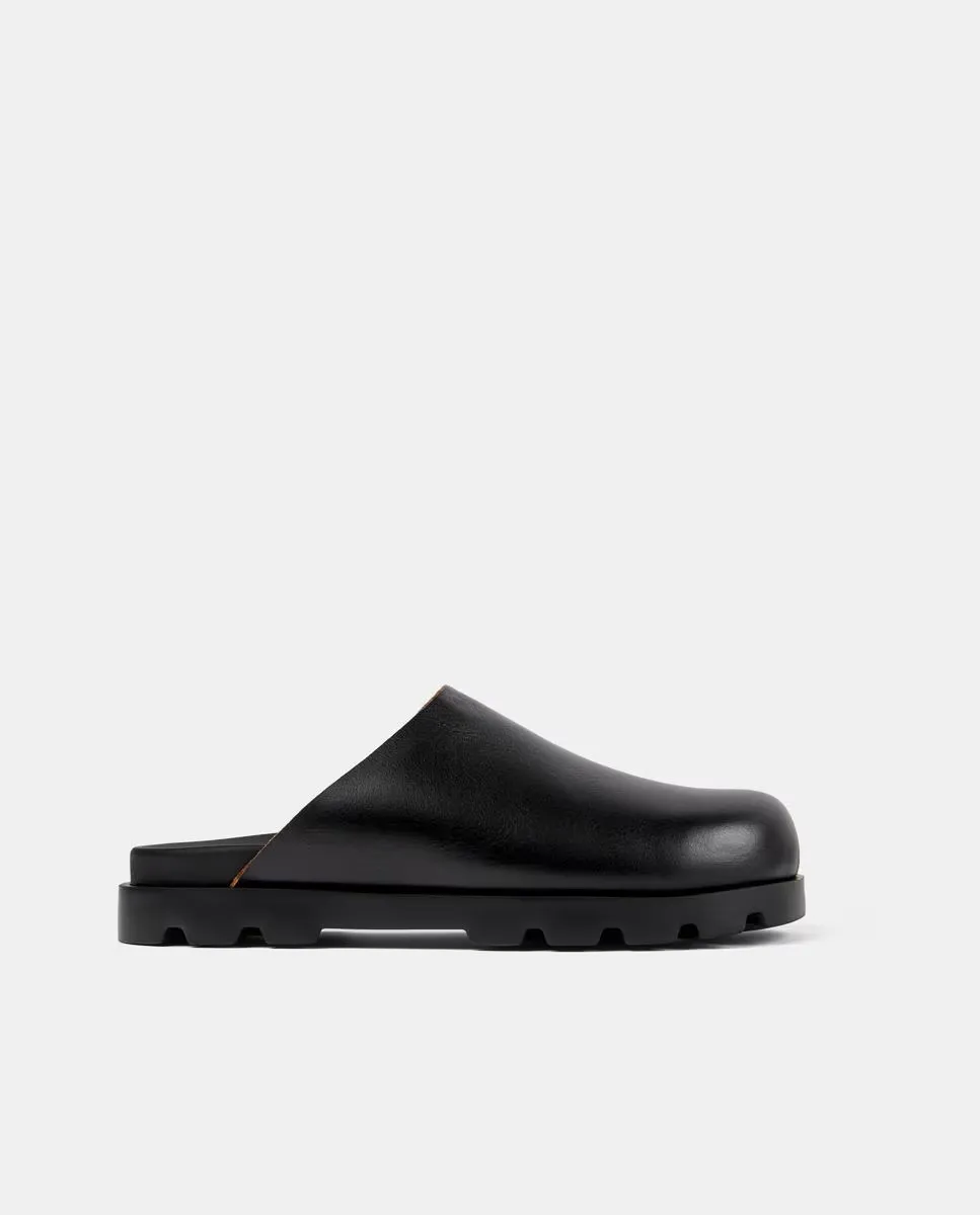 Мужские сабо из гладкой кожи Brutus Sandal Camper, черный
Мужские сабо из гладкой кожи Brutus Sandal Camper, черный