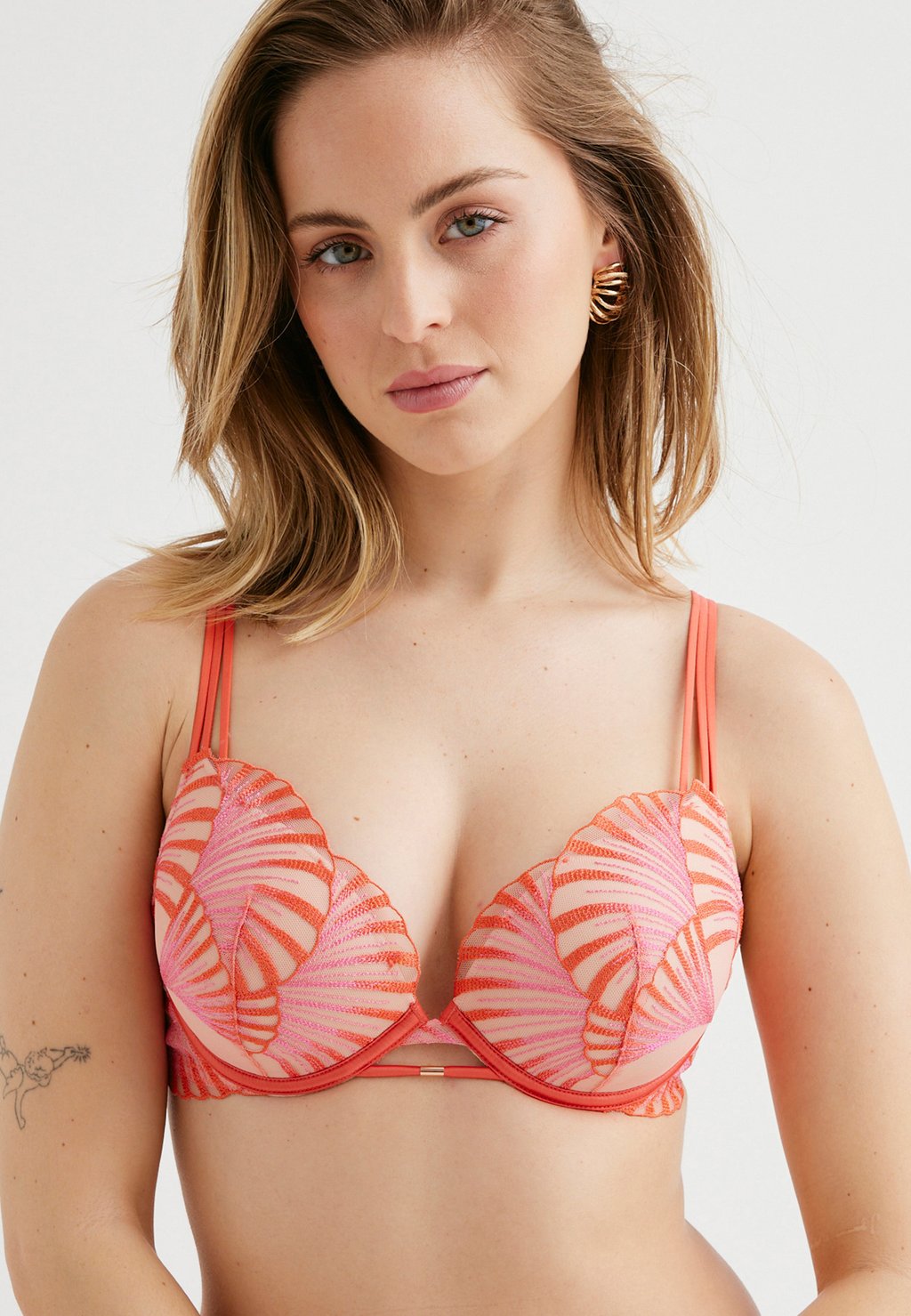 Бюстгальтер пуш-ап GALINETTE ROUGEGORGE, мультиколор/оранжевый
Бюстгальтер пуш-ап GALINETTE ROUGEGORGE, мультиколор/оранжевый