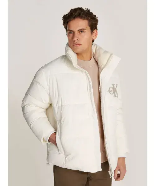 Пуховик Regular fit Calvin Klein Jeans, бежевый
Пуховик Regular fit Calvin Klein Jeans, бежевый
