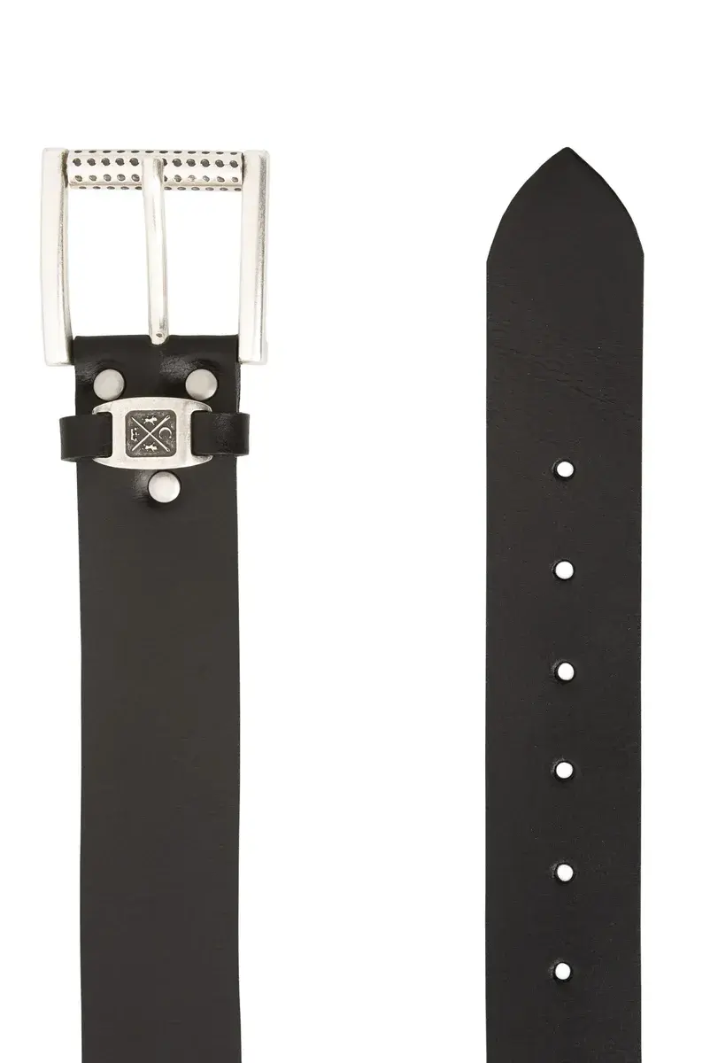 Кожаный ремень CAMP DAVID с гипоаллергенной пряжкой, черный
Кожаный ремень CAMP DAVID с гипоаллергенной пряжкой, черный