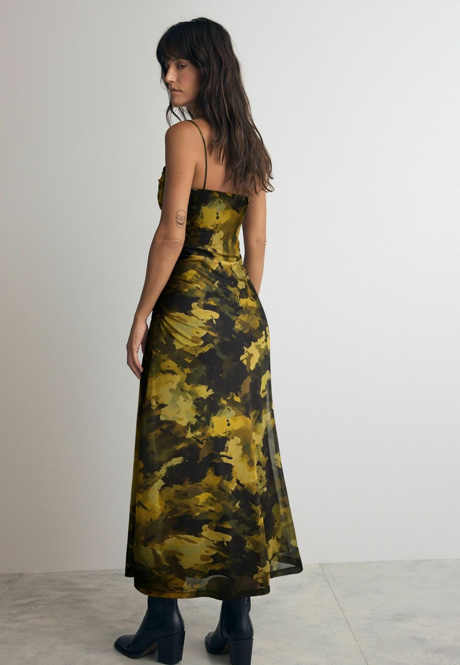 Платье Next COWL NECK MIDI CAMI TALL REGULAR FIT, Khaki Green Camo Print/Green
Платье Next COWL NECK MIDI CAMI TALL REGULAR FIT, Khaki Green Camo Print/Green