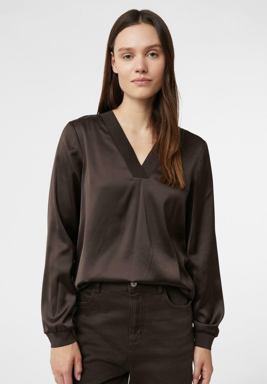 Блуза comma Blouse, Dunkelbraun/Dark Brown
Блуза comma Blouse, Dunkelbraun/Dark Brown