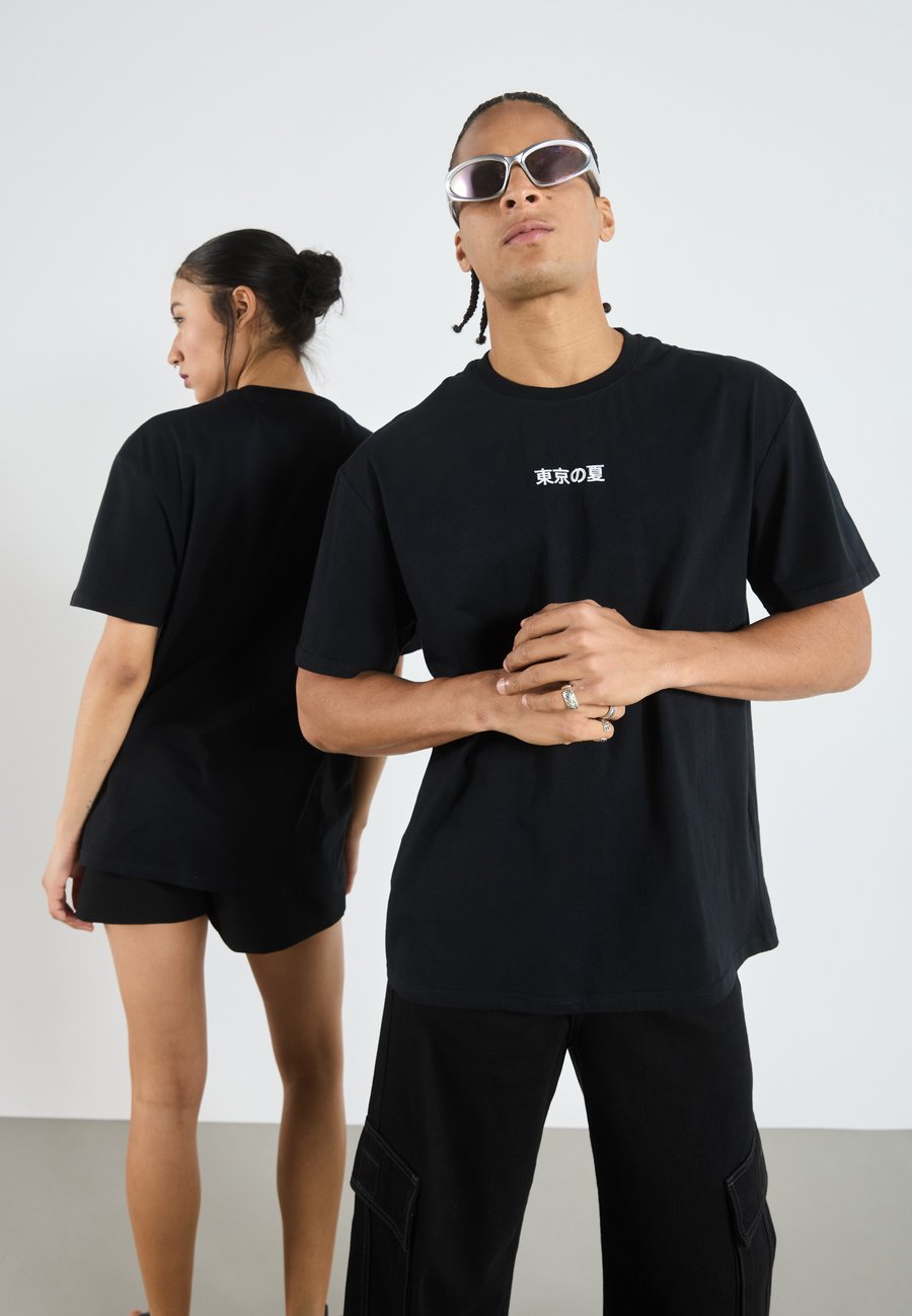 Футболка YOURTURN UNISEX, True Black/Black, Черный, Футболка YOURTURN UNISEX, True Black/Black
Футболка YOURTURN UNISEX, True Black/Black, Черный, Футболка YOURTURN UNISEX, True Black/Black