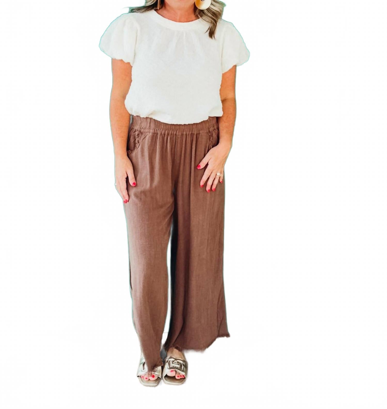 Укороченные льняные брюки Tabitha Wide Leg в цвете Cocoa Umgee, Cocoa
Укороченные льняные брюки Tabitha Wide Leg в цвете Cocoa Umgee, Cocoa