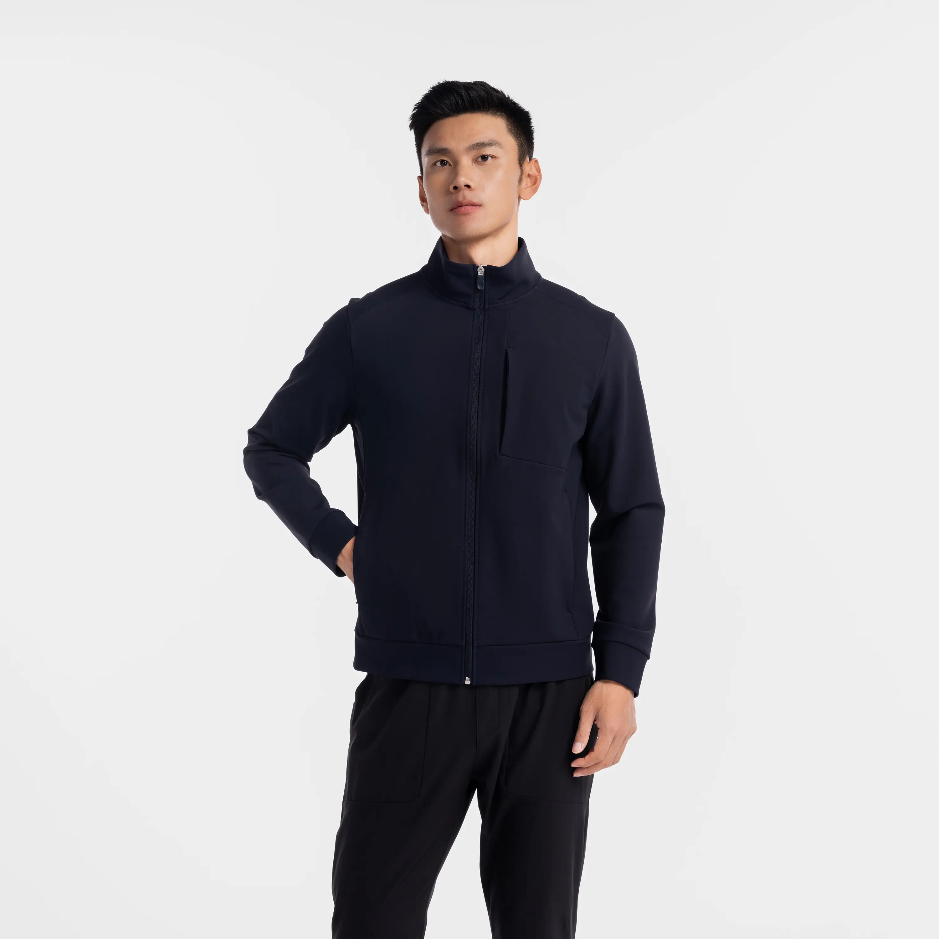 Мужская водоотталкивающая куртка Domyos - сине-чёрный
Мужская водоотталкивающая куртка Domyos - сине-чёрный