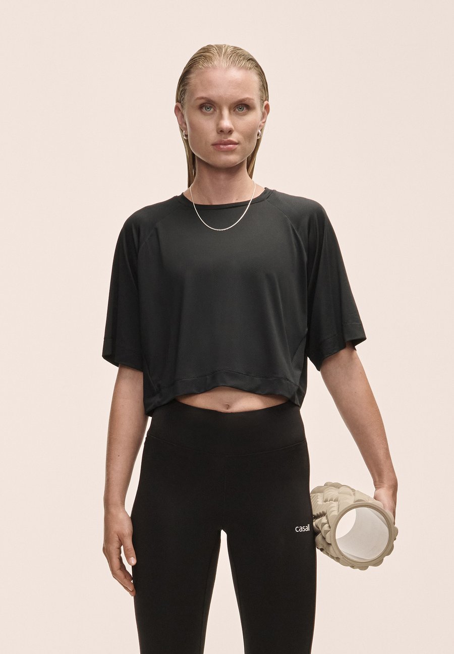 Футболка Casall LASER MESH CROP TEE, Black, Черный, Футболка Casall LASER MESH CROP TEE, Black
Футболка Casall LASER MESH CROP TEE, Black, Черный, Футболка Casall LASER MESH CROP TEE, Black
