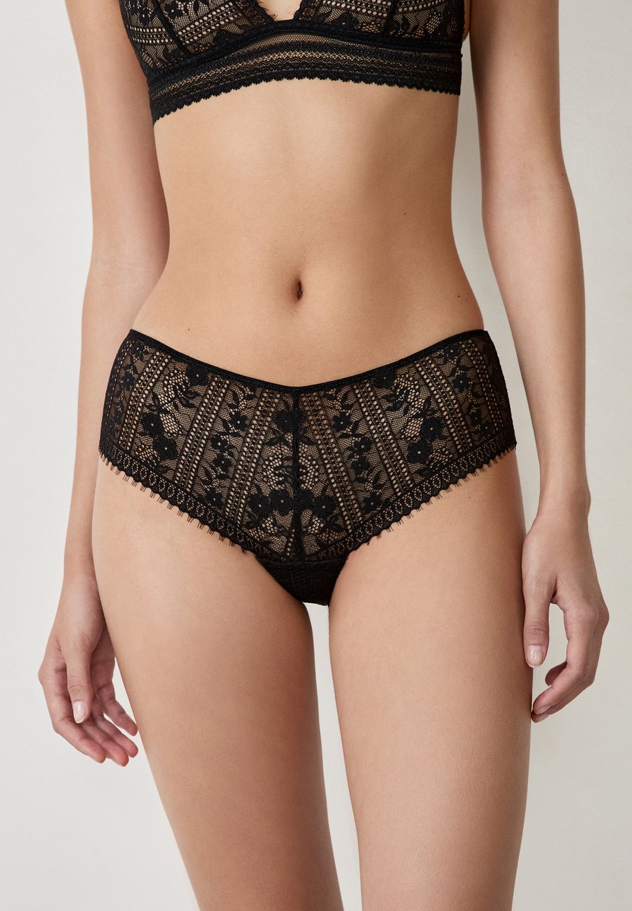 Брифы Etam AURA, Black
Брифы Etam AURA, Black