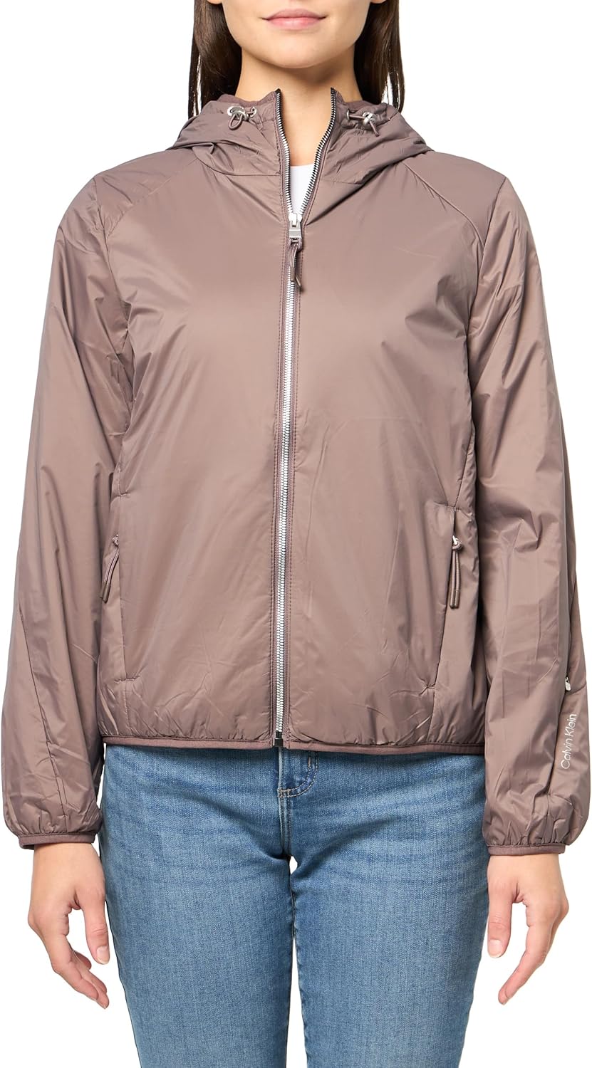 Женская куртка Calvin Klein Essential Polyfill с капюшоном и шнурком-банджи, Fossil
Женская куртка Calvin Klein Essential Polyfill с капюшоном и шнурком-банджи, Fossil