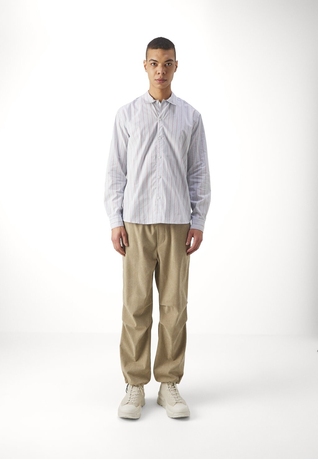 Рубашка Onsbronx Stripe Only, ярко-белая
Рубашка Onsbronx Stripe Only, ярко-белая