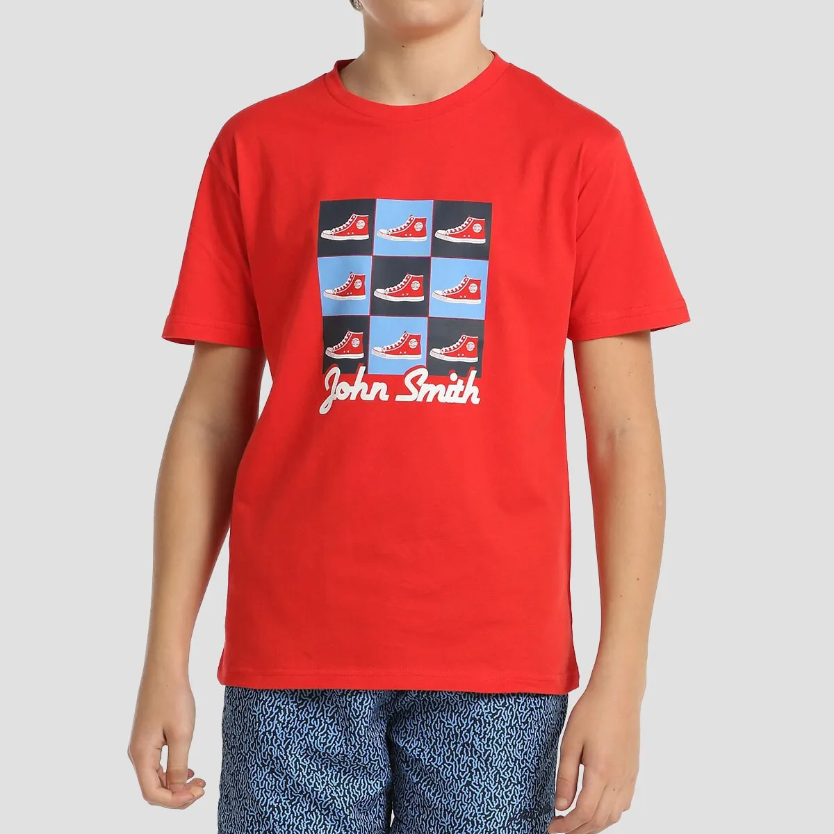 Детская футболка Aduce John Smith, красный
Детская футболка Aduce John Smith, красный