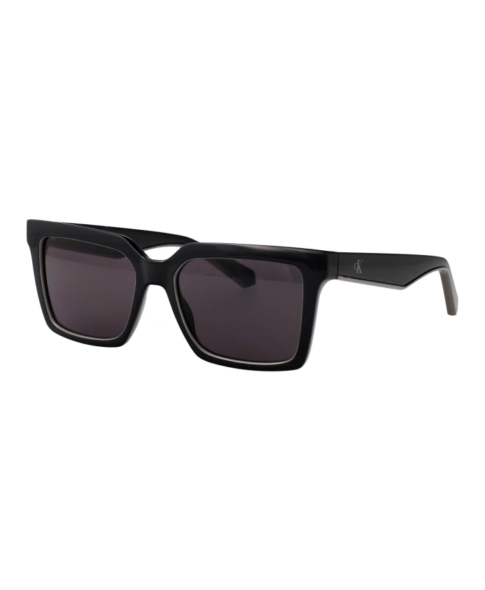 Стильные солнцезащитные очки ckj25602s Calvin Klein Jeans, черный
Стильные солнцезащитные очки ckj25602s Calvin Klein Jeans, черный