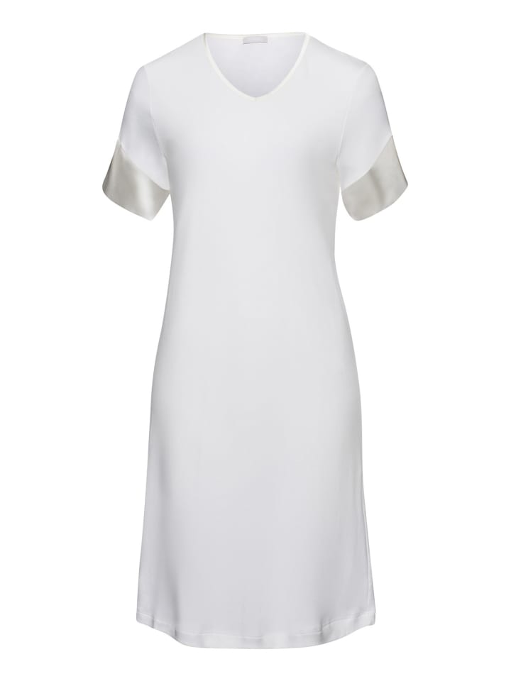 Hanro Ночная рубашка Virginia кремового цвета
Hanro Ночная рубашка Virginia кремового цвета