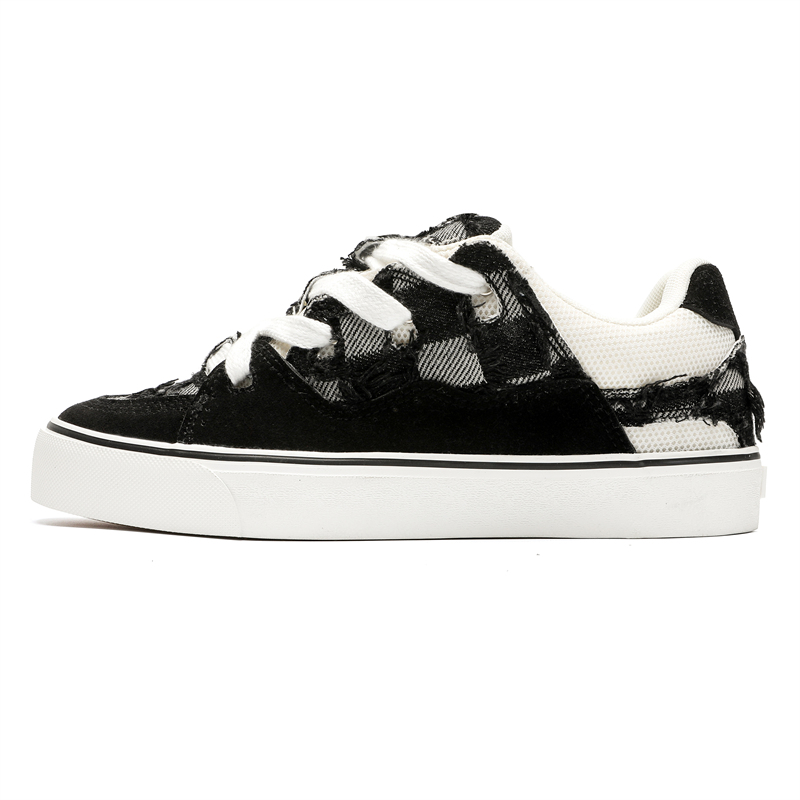 Низкие мужские кроссовки VAEL, Black
Низкие мужские кроссовки VAEL, Black