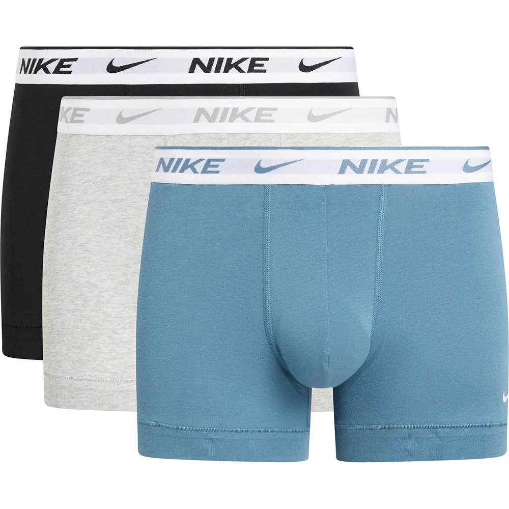 Боксеры 3 шт Nike Eday Trunk, разноцветный
Боксеры 3 шт Nike Eday Trunk, разноцветный