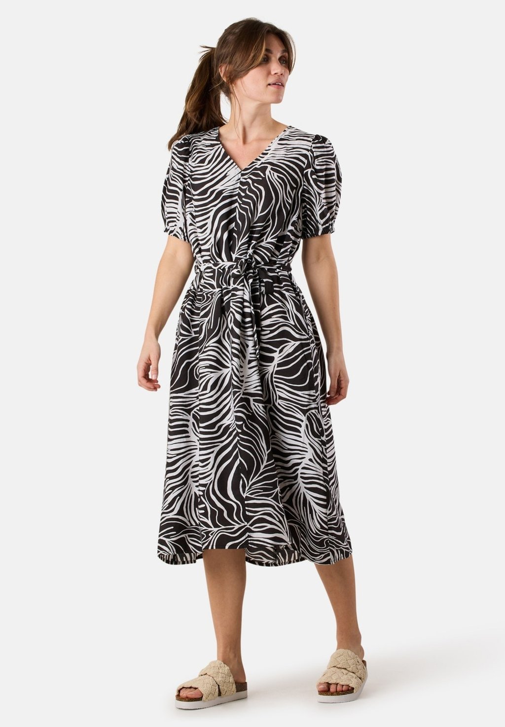 Повседневное платье Seaside, черный 
Повседневное платье Seaside, черный