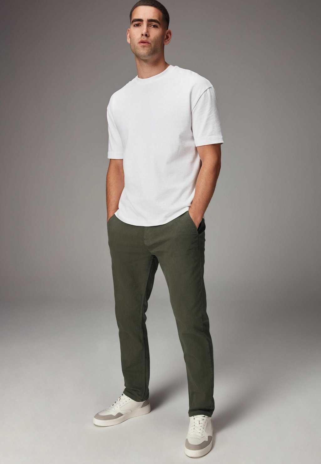 Чиносы MOTIONFLEX Next, зеленый
Чиносы MOTIONFLEX Next, зеленый